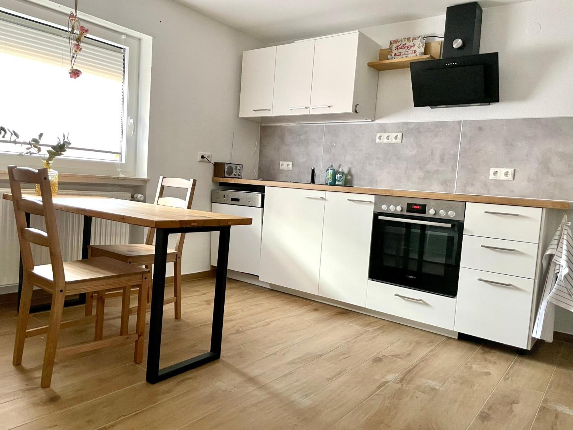 Appartement Schoene 80qm In Bester Lage *